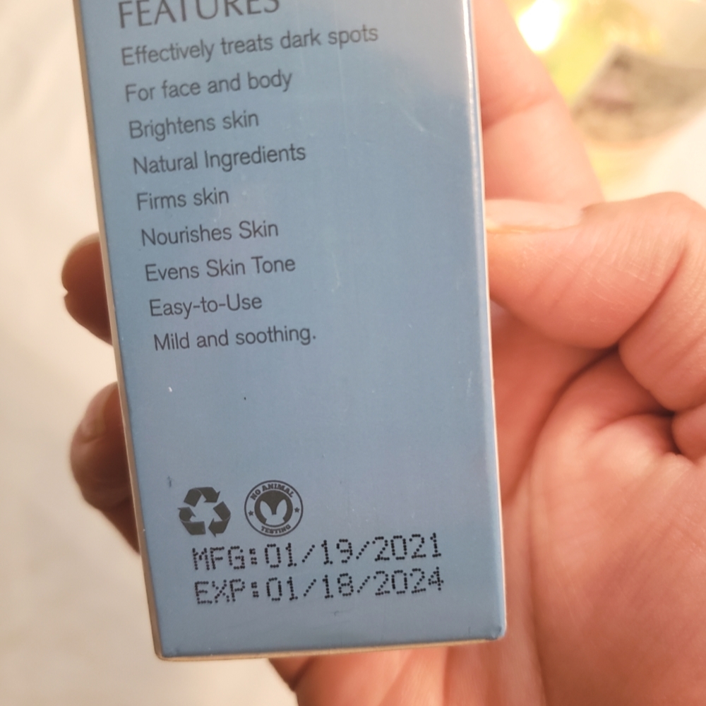 Dark Spot Corrector by ENASKIN - Picture 7 of 7